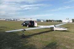 Segelflug-DG100-an-der-Schleppstange